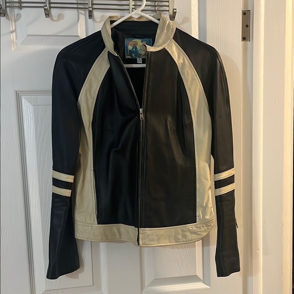 Wilsons Leather Black and Cream Leather Jacket with Sporty Design